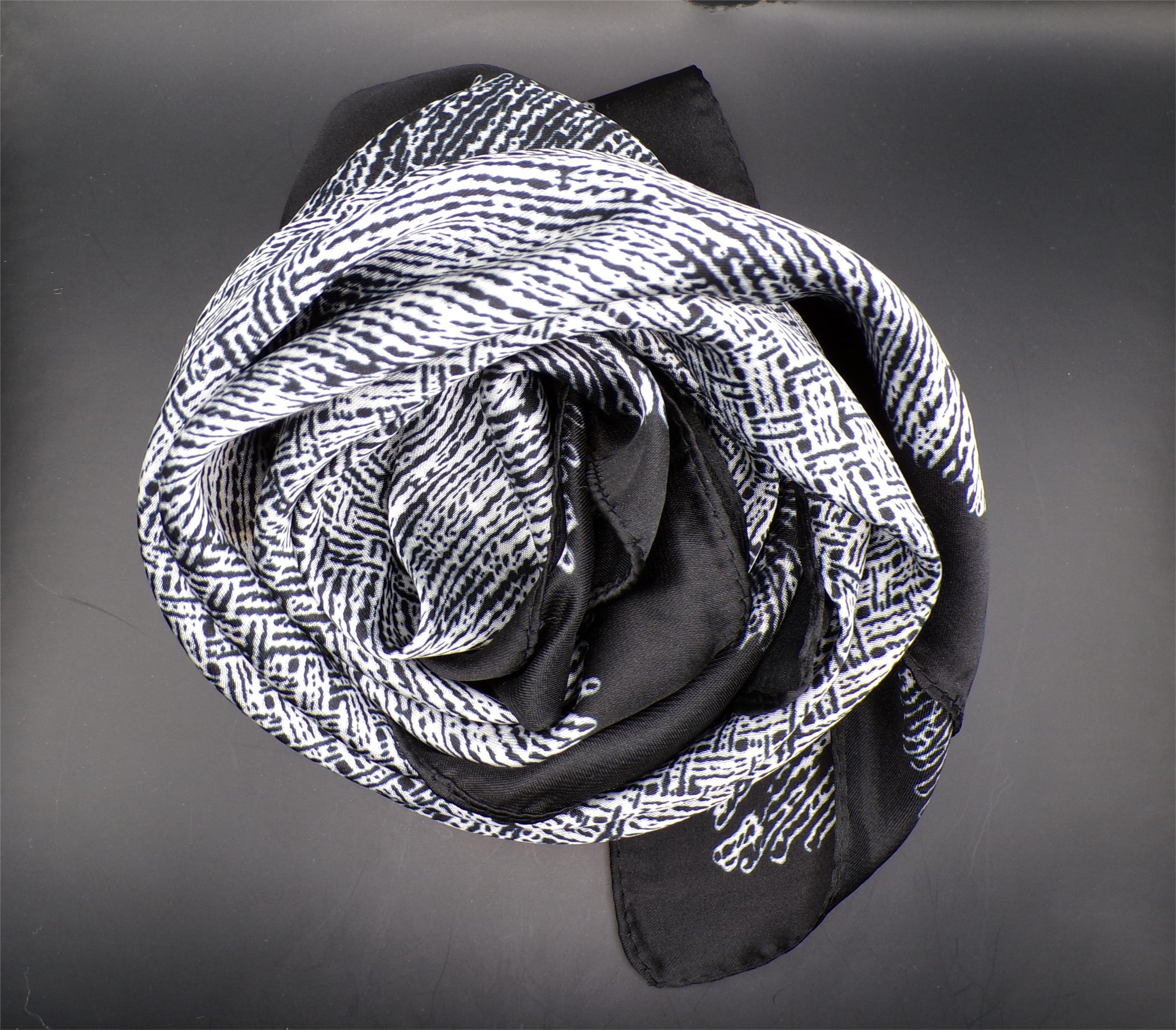 Monochrome Texture luxurious Scarf