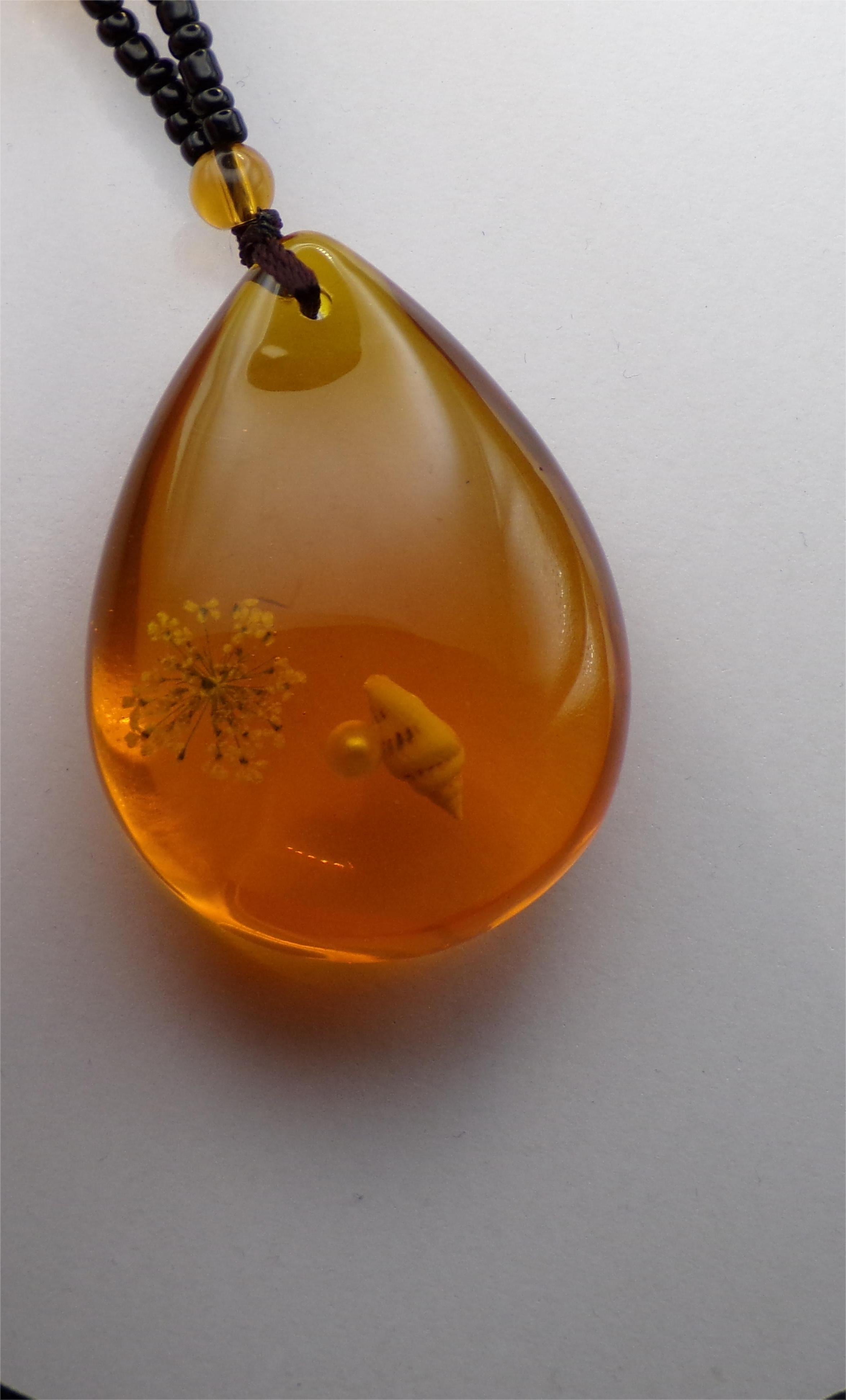Amber-Tone Bead Necklace with Teardrop Pendant
