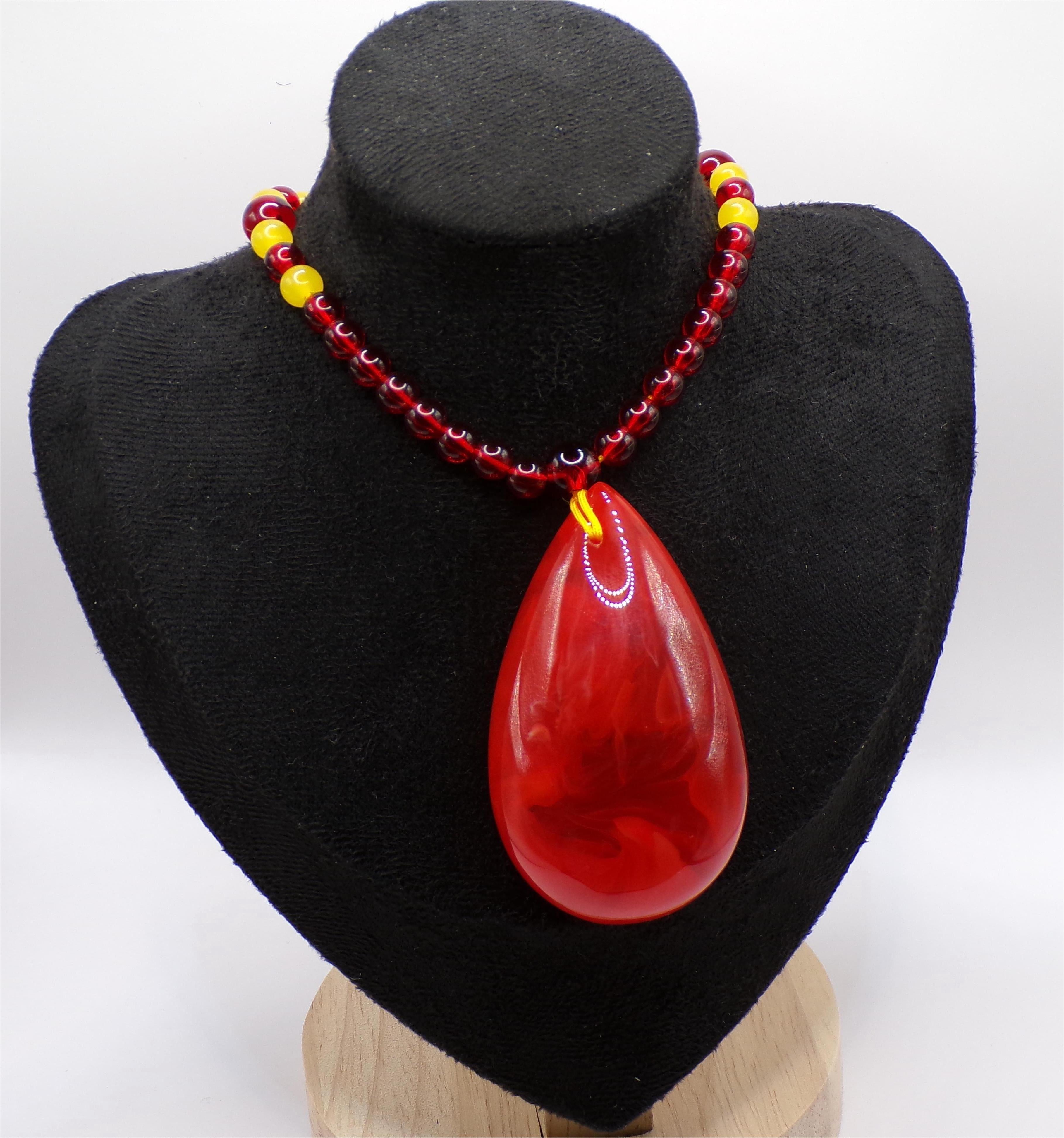 Red Teardrop Bead Necklace